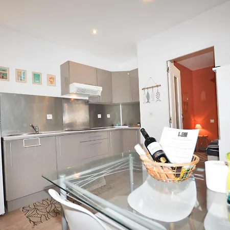 Petite Maison Confort Apartment